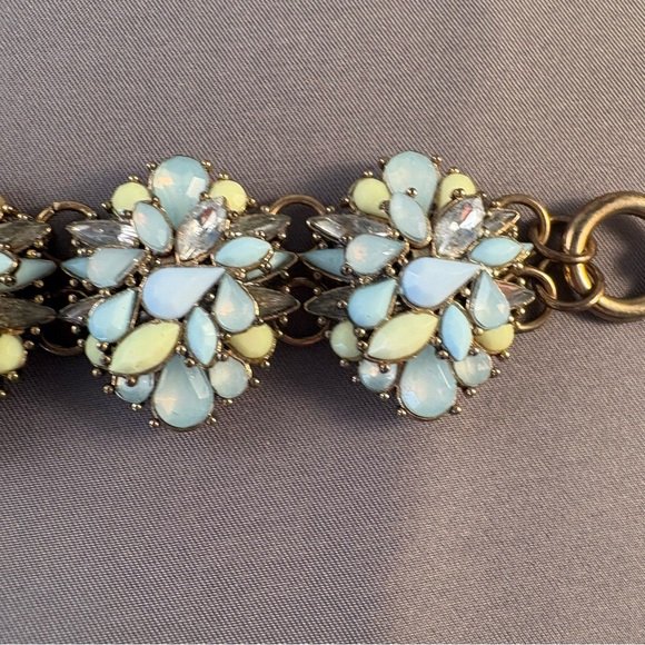 J. CREW Blue Green Clear Rhinestone Clusters Bracelet Gold Clasp 8” Long - Picture 4 of 8